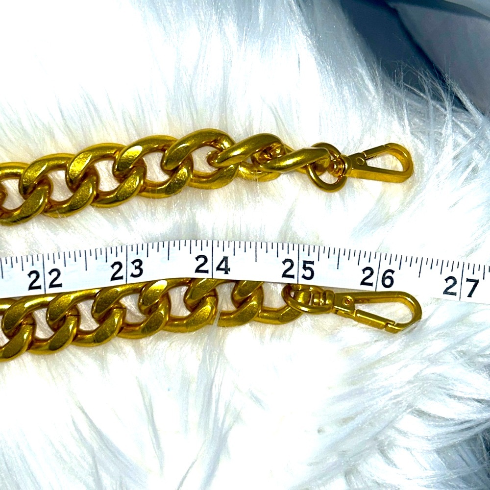 👗PURSE👗CHAIN STRAPS👗NWOT👗 SHOULDER STRAPS/ BELTS👗One is $44.00 - Picture 7 of 11